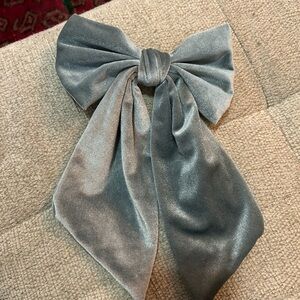 Baby blue velvet large hair bow urban outfitters